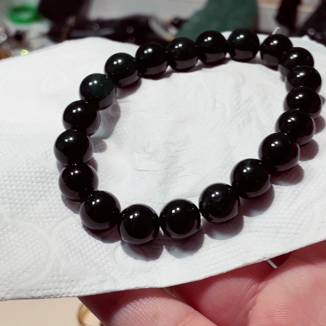 翡翠未镶嵌颈饰先检后发一物一证