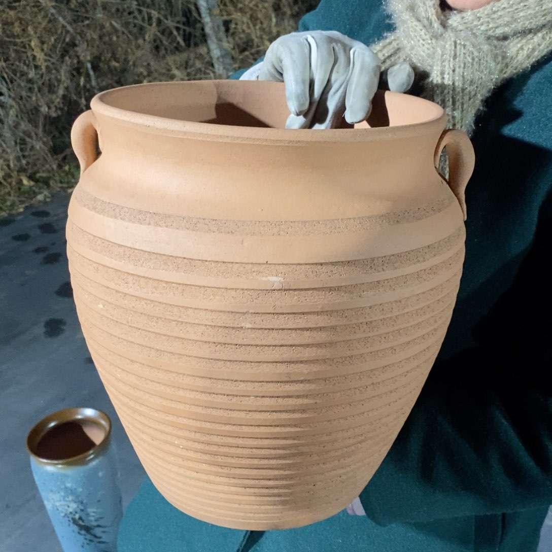 红陶口25高31～～～