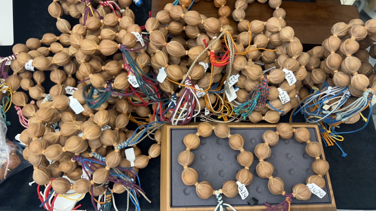 正好梅林铁核，一物一拍专用，三花鲨鱼背大尺寸短圆铁核素串