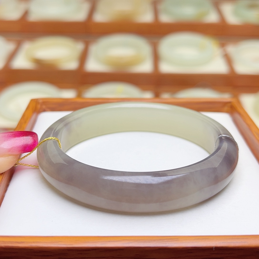 和田玉手镯未镶嵌51.5