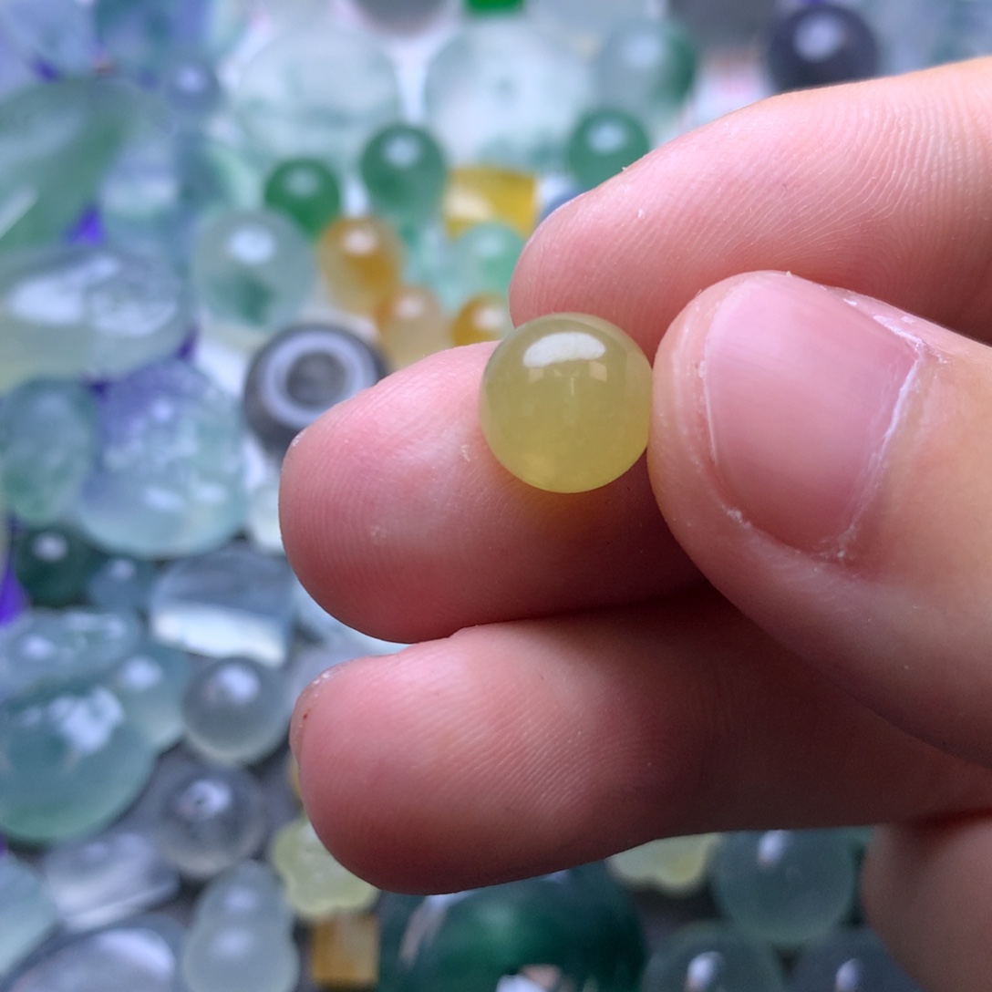 定制翡翠未镶嵌珠子