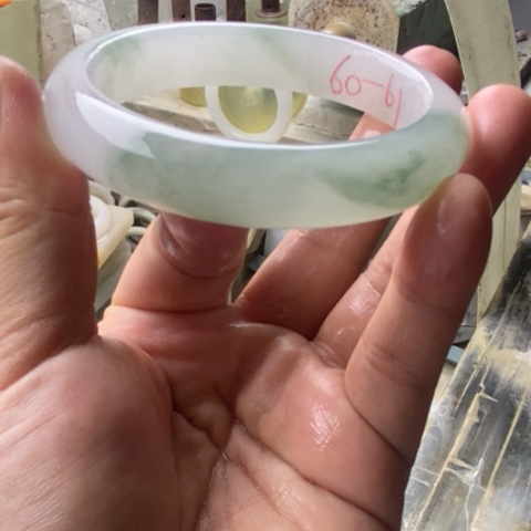 ****º石英质玉（金丝玉）未镶嵌手镯加工定制