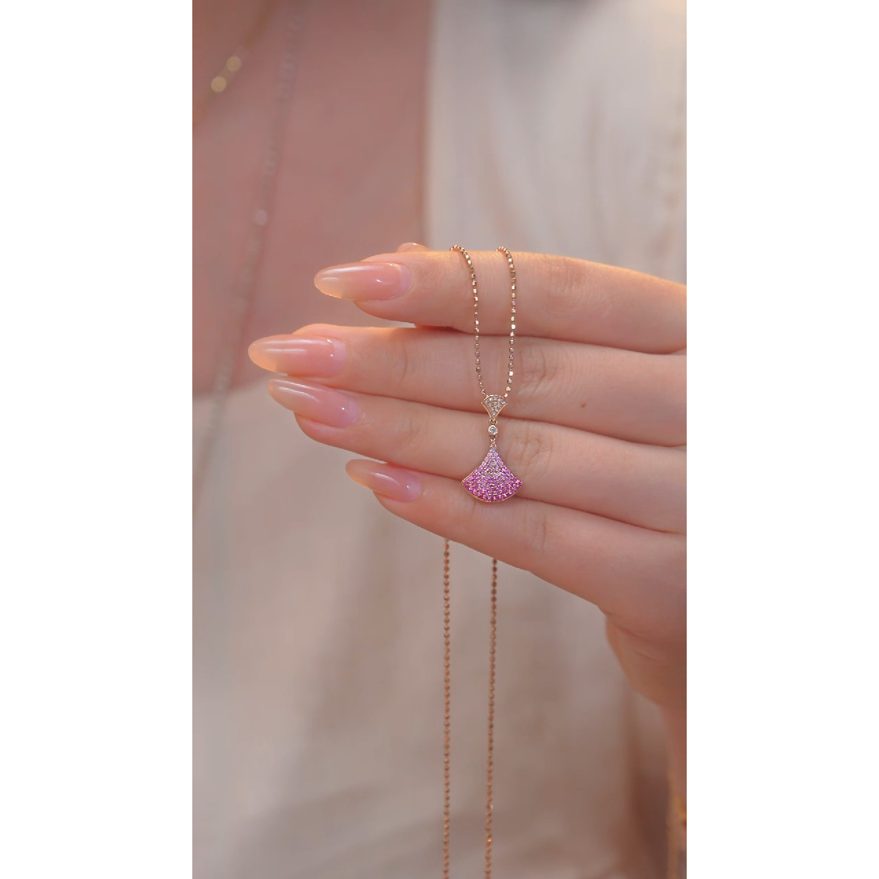 彩色蓝宝石吊坠不含链18K金镶嵌@@U7704