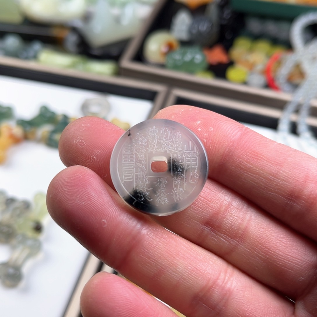 蛇纹石玉原石未镶嵌