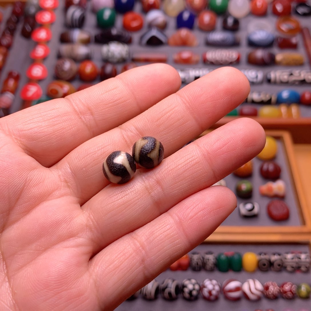 玛瑙/玉髓颈饰未镶嵌@****?