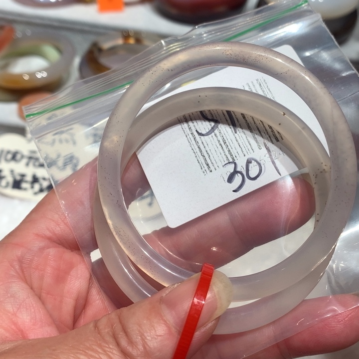 玛瑙/玉髓手镯未镶嵌59
