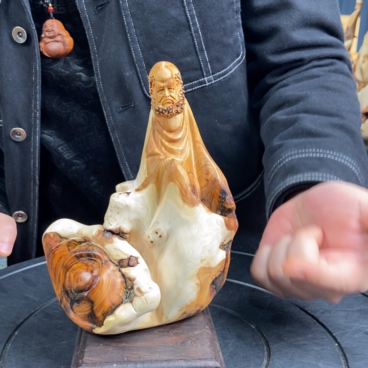 柏木（崖柏）随型摆件