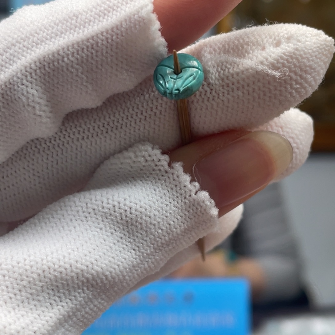 绿松石未镶嵌挂件