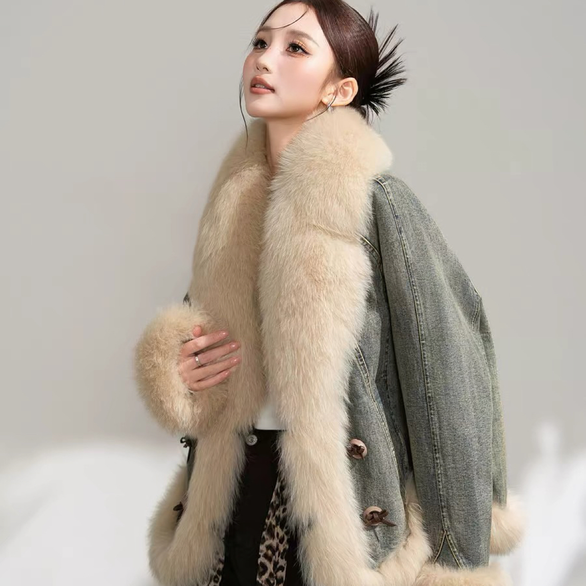 狐狸毛皮草牛仔厚款时尚鹅绒外套
