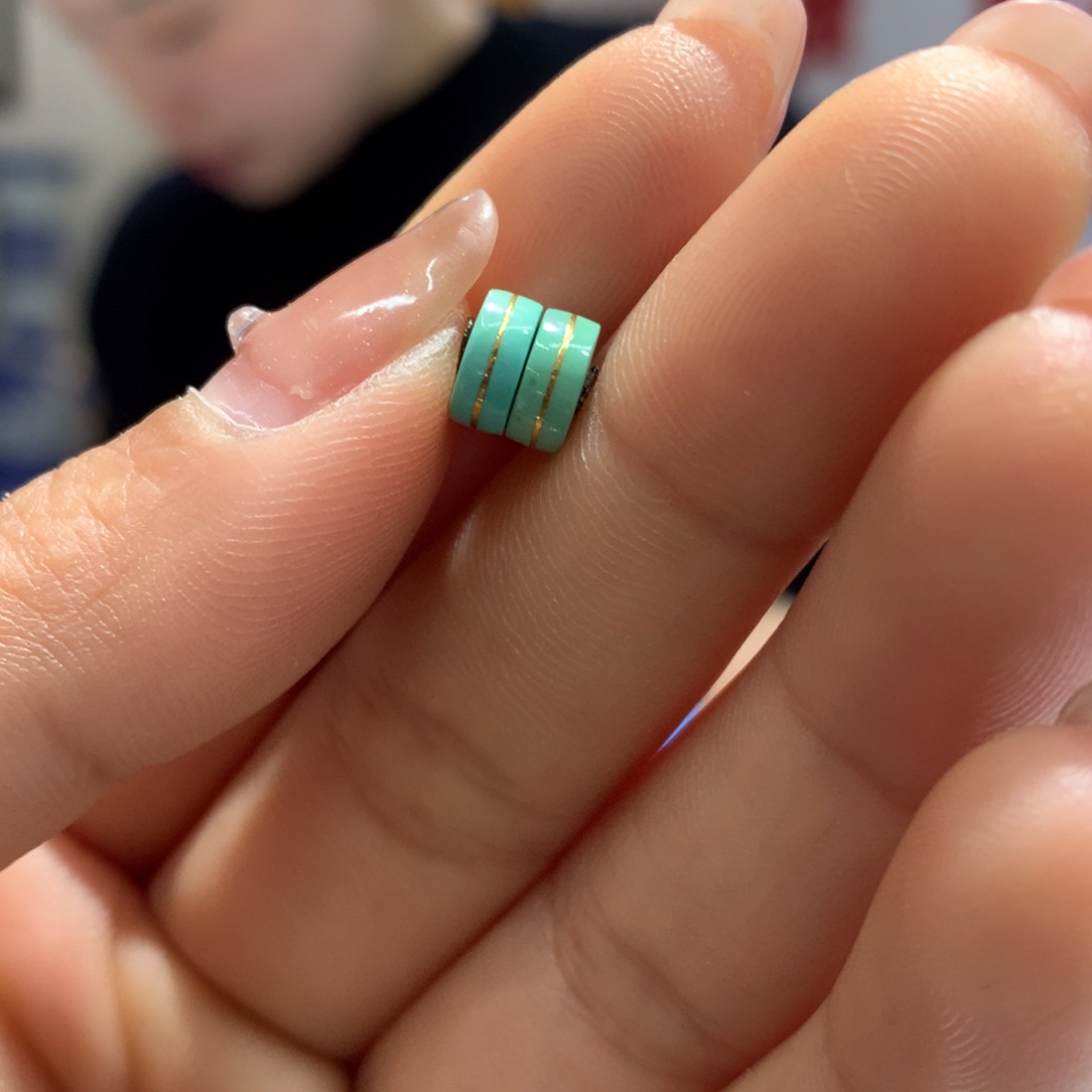 绿松石配饰未镶嵌