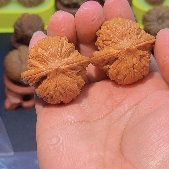 文玩核桃把件磨盘