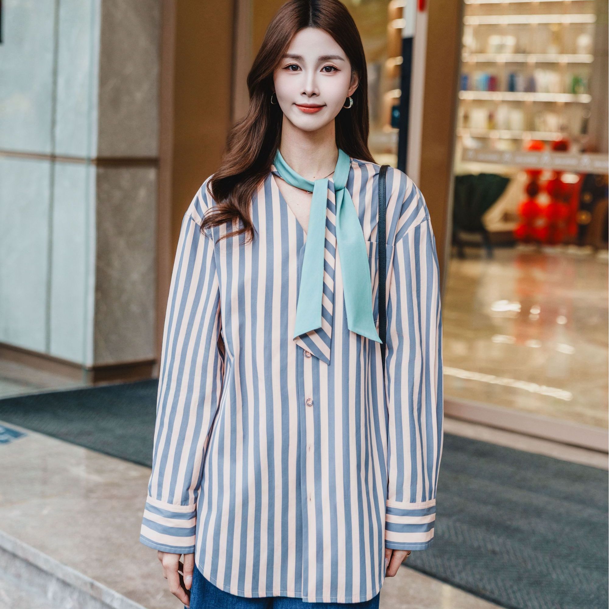 GIRDEAR/哥弟26年春款时尚条纹时髦高级显瘦丝巾飘带衬衫女130137
