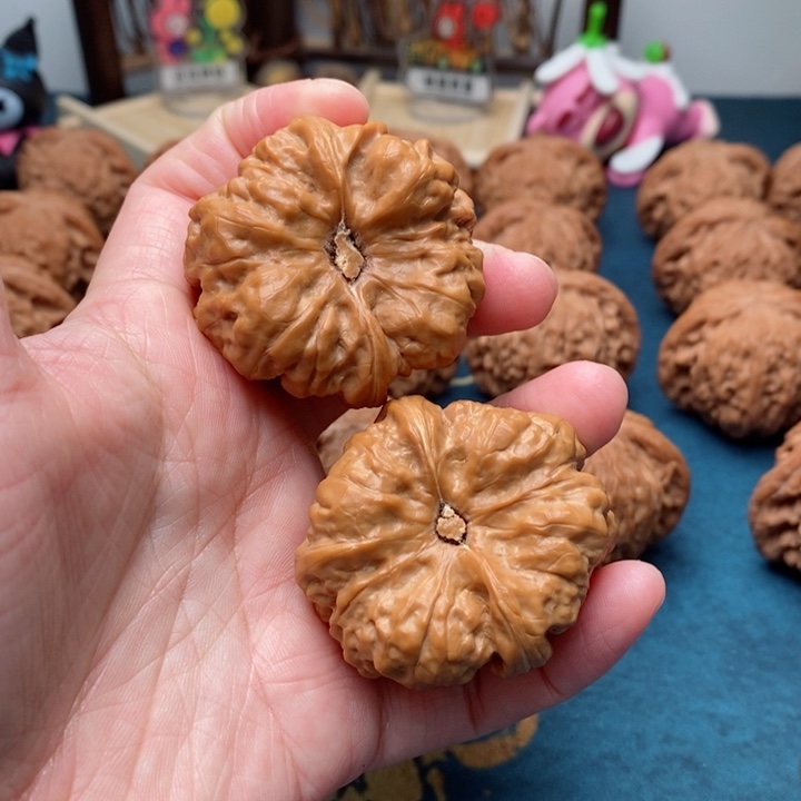 文玩核桃把件蛤蟆头42