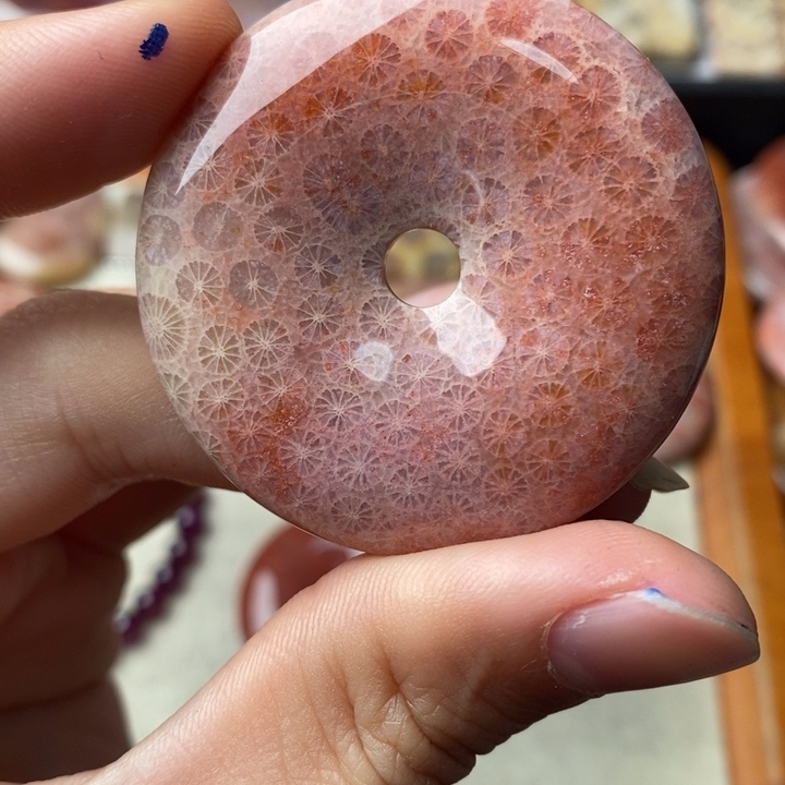 硅化玉颈饰未镶嵌未**士