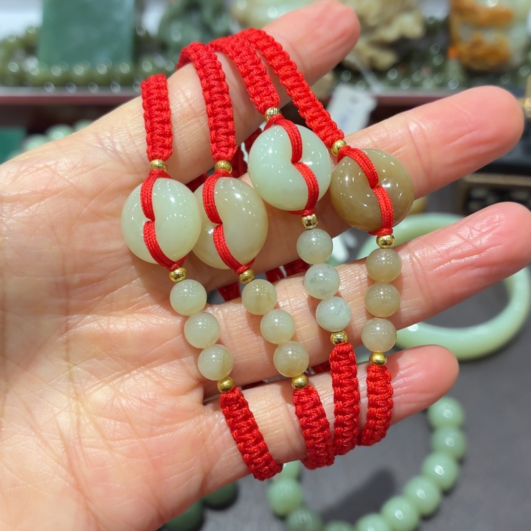 和田玉未镶嵌手链