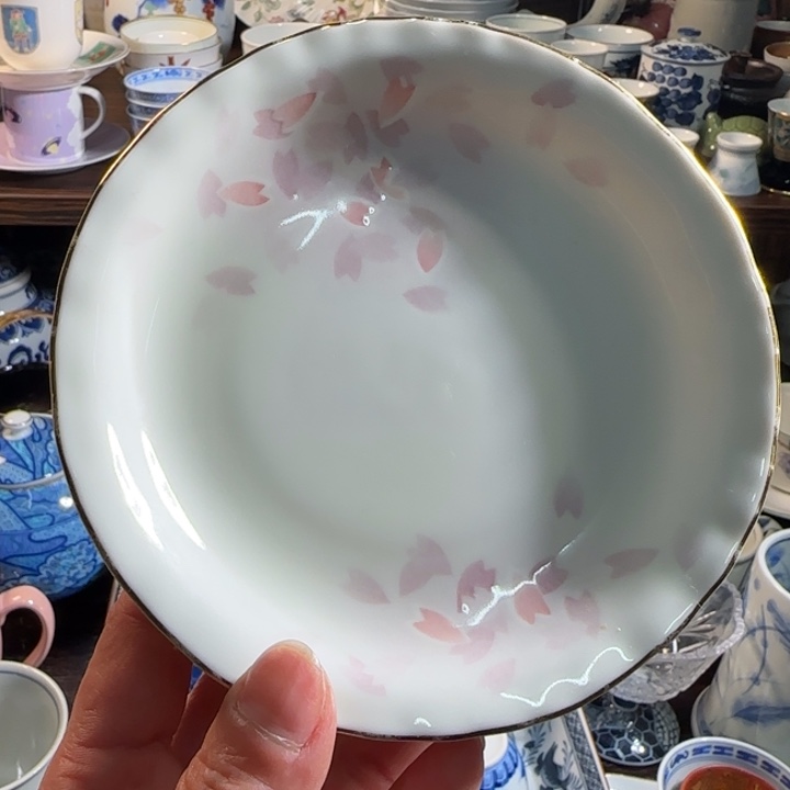 满18米包邮，默认微瑕谨慎参拍，不退不换