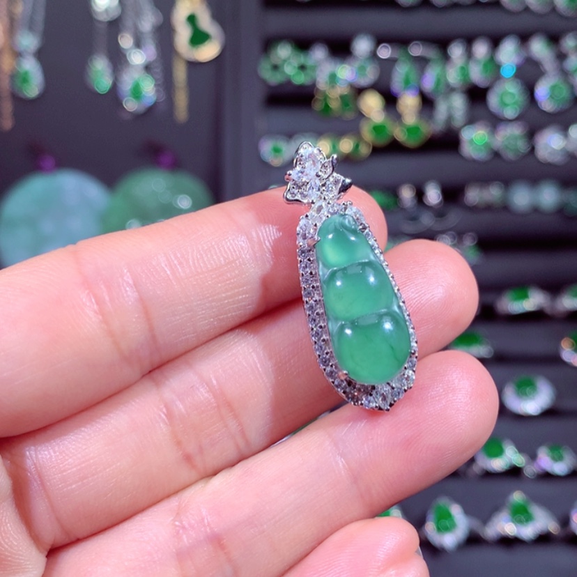 【闪购商品】翡翠颈饰未镶嵌翡翠