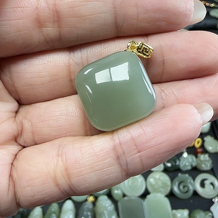 和田玉吊坠(不含链)银S925镶嵌李*琴