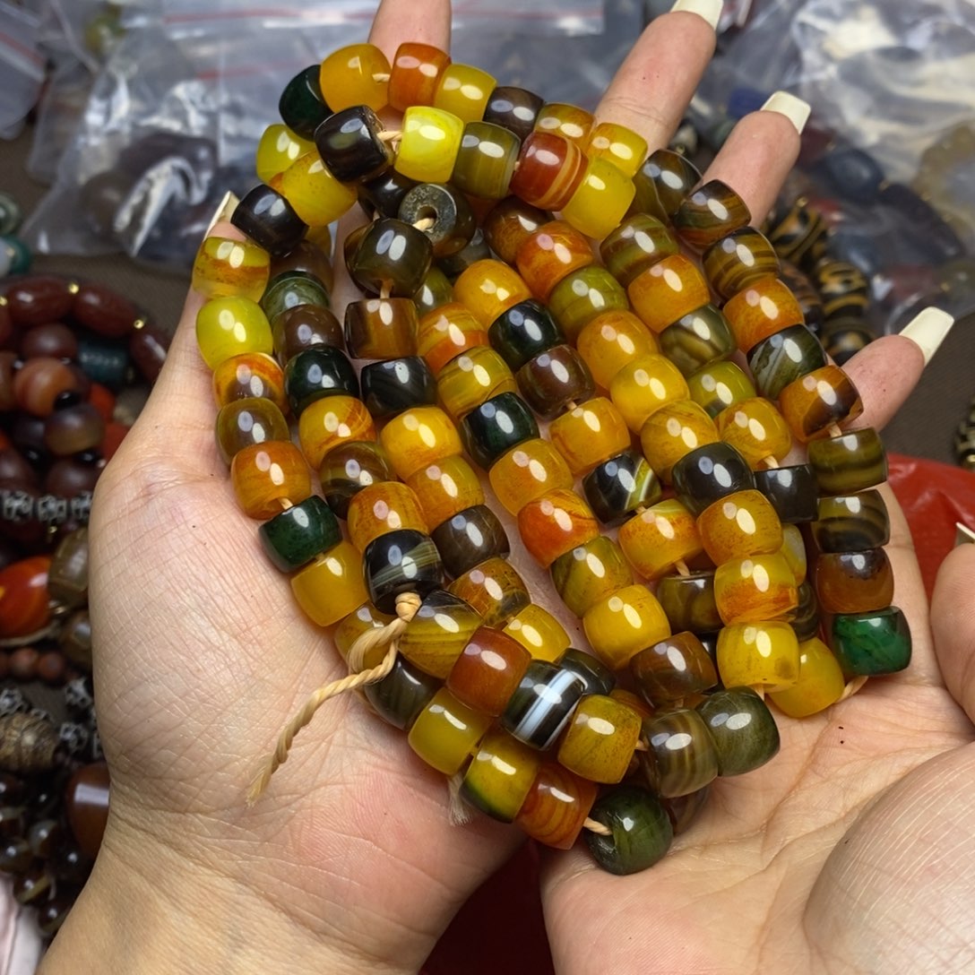 玛瑙/玉髓颈饰未镶嵌