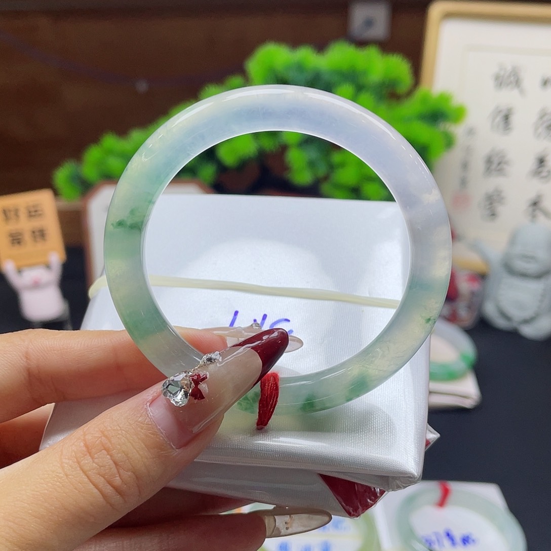 翡翠手镯未镶嵌21号链接