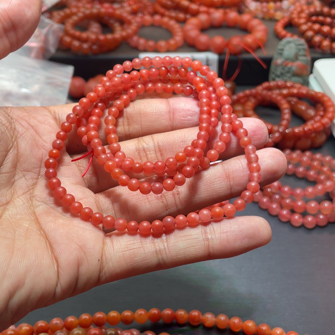 南红玛瑙手链未镶嵌