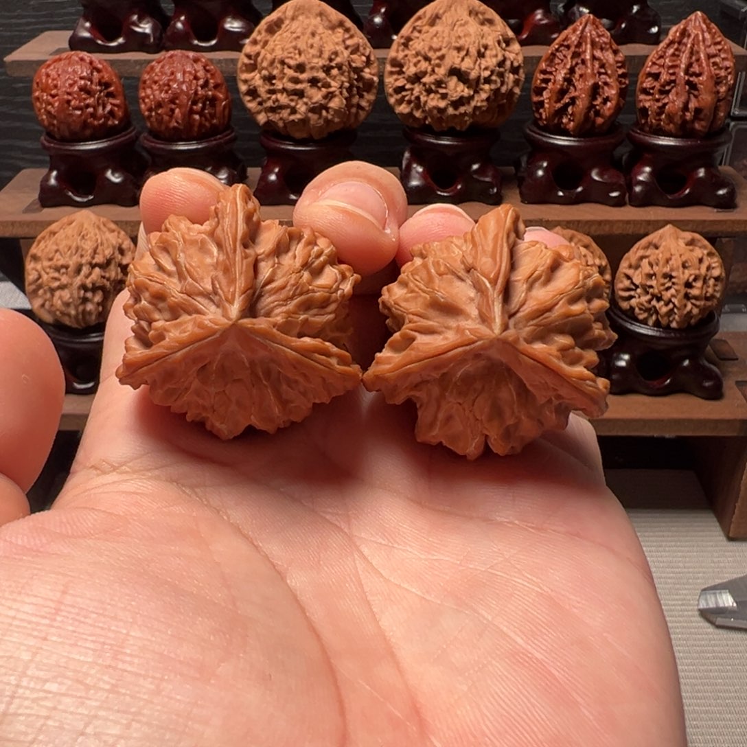 文玩核桃把件38盘山正奔