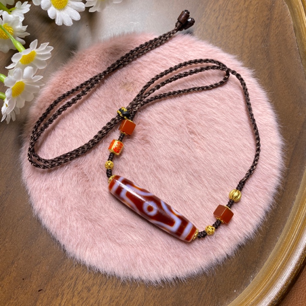 玛瑙红肉十字六眼锁骨链时尚个性设计颈饰