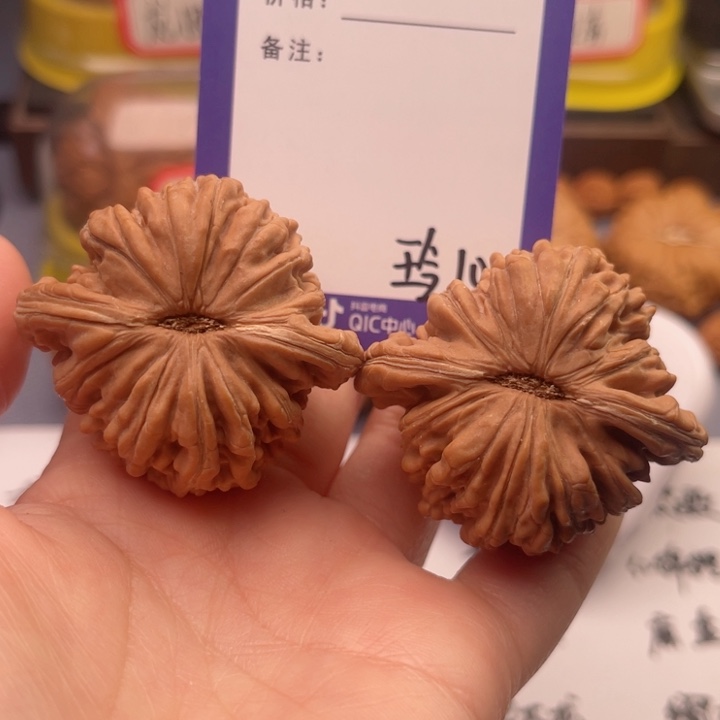 文玩核桃吊坠军文玩核桃把件10