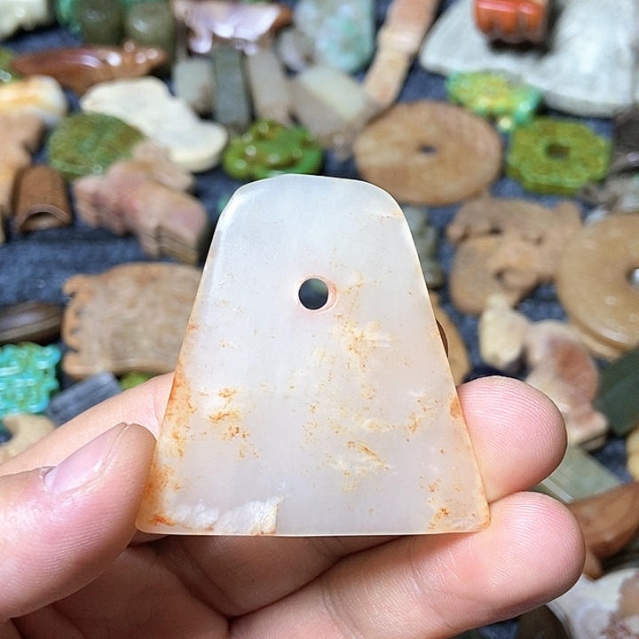 和田玉未镶嵌颈饰92