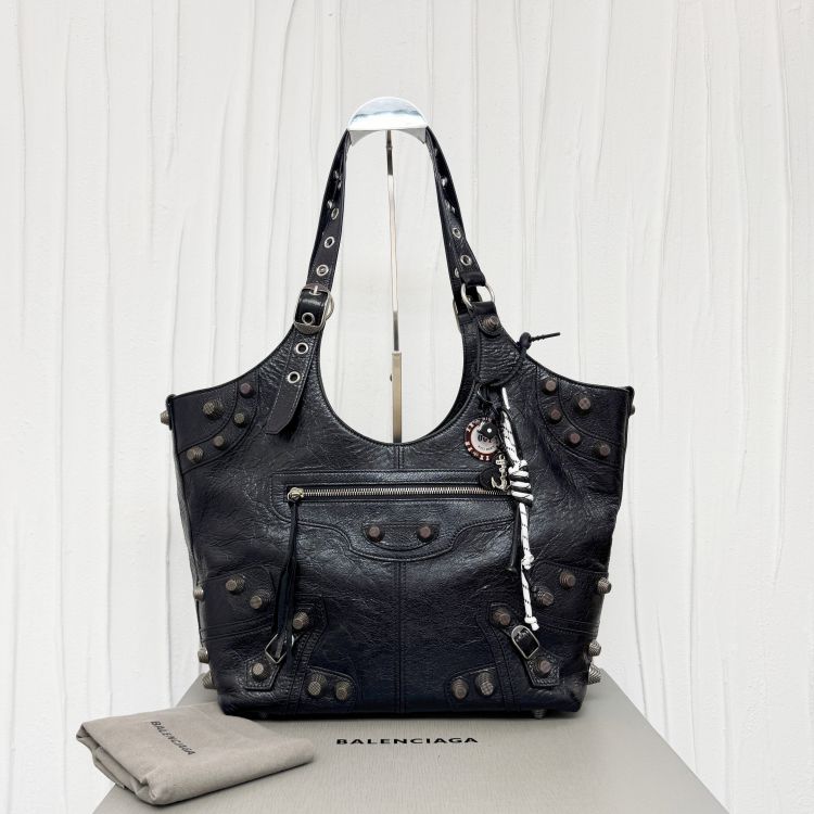 95新/巴黎世家/C6849671443/[251113LLYC]