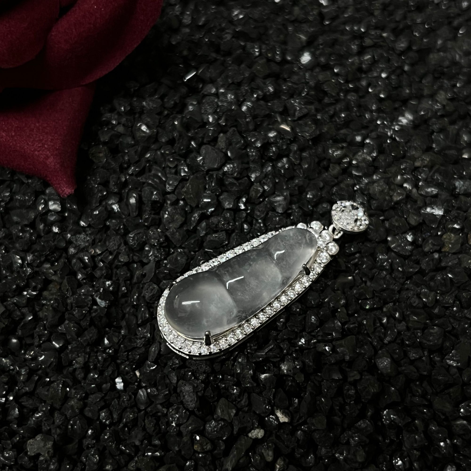 《兰玉珠宝甄选》S925银镶俄料白冰小福豆吊坠