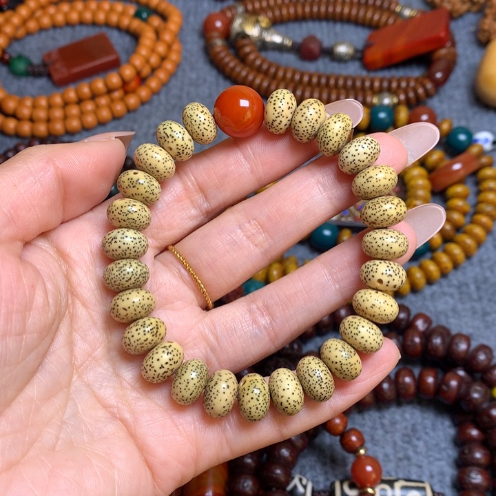 星月菩提吊坠菩提