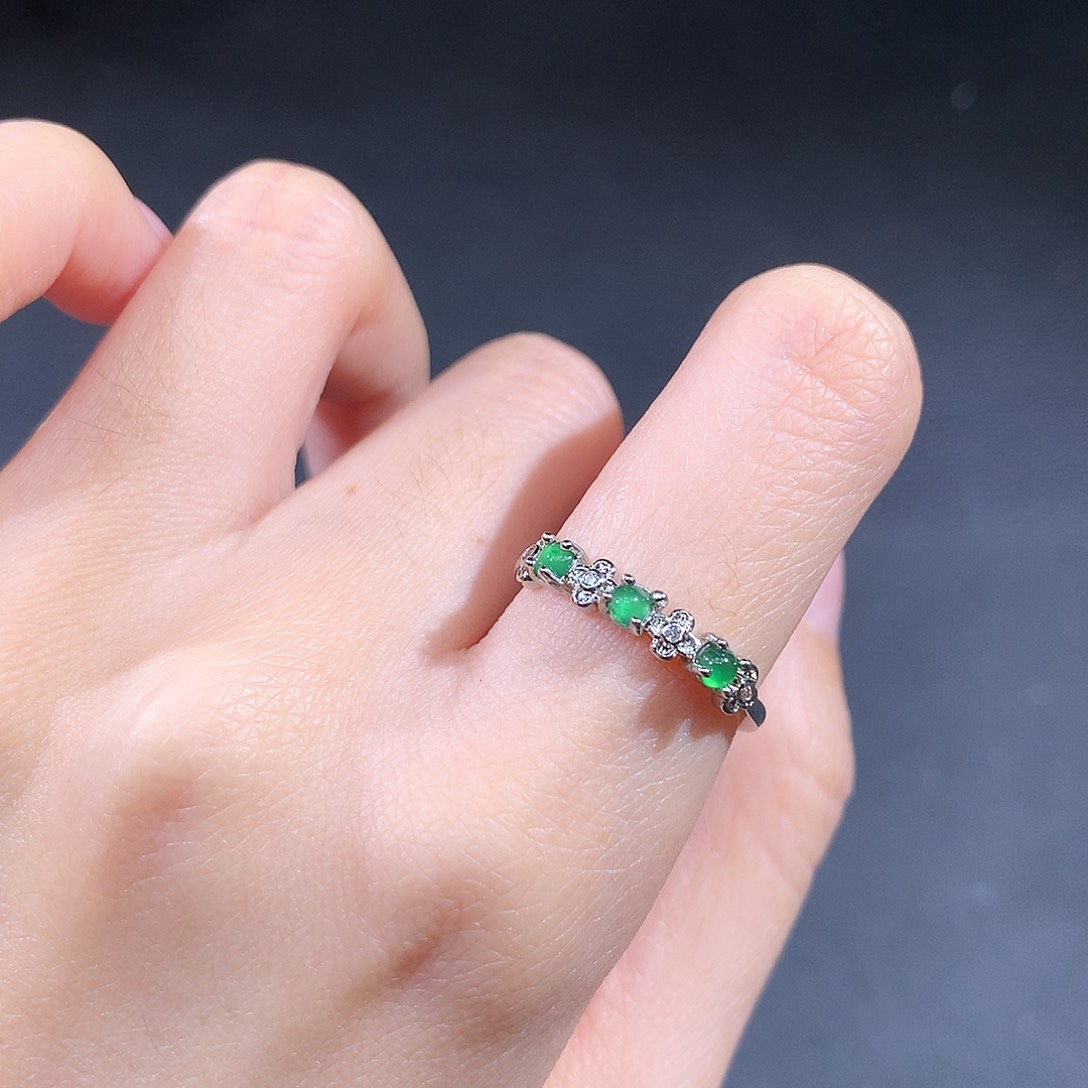 未镶嵌戒指翡翠翡翠