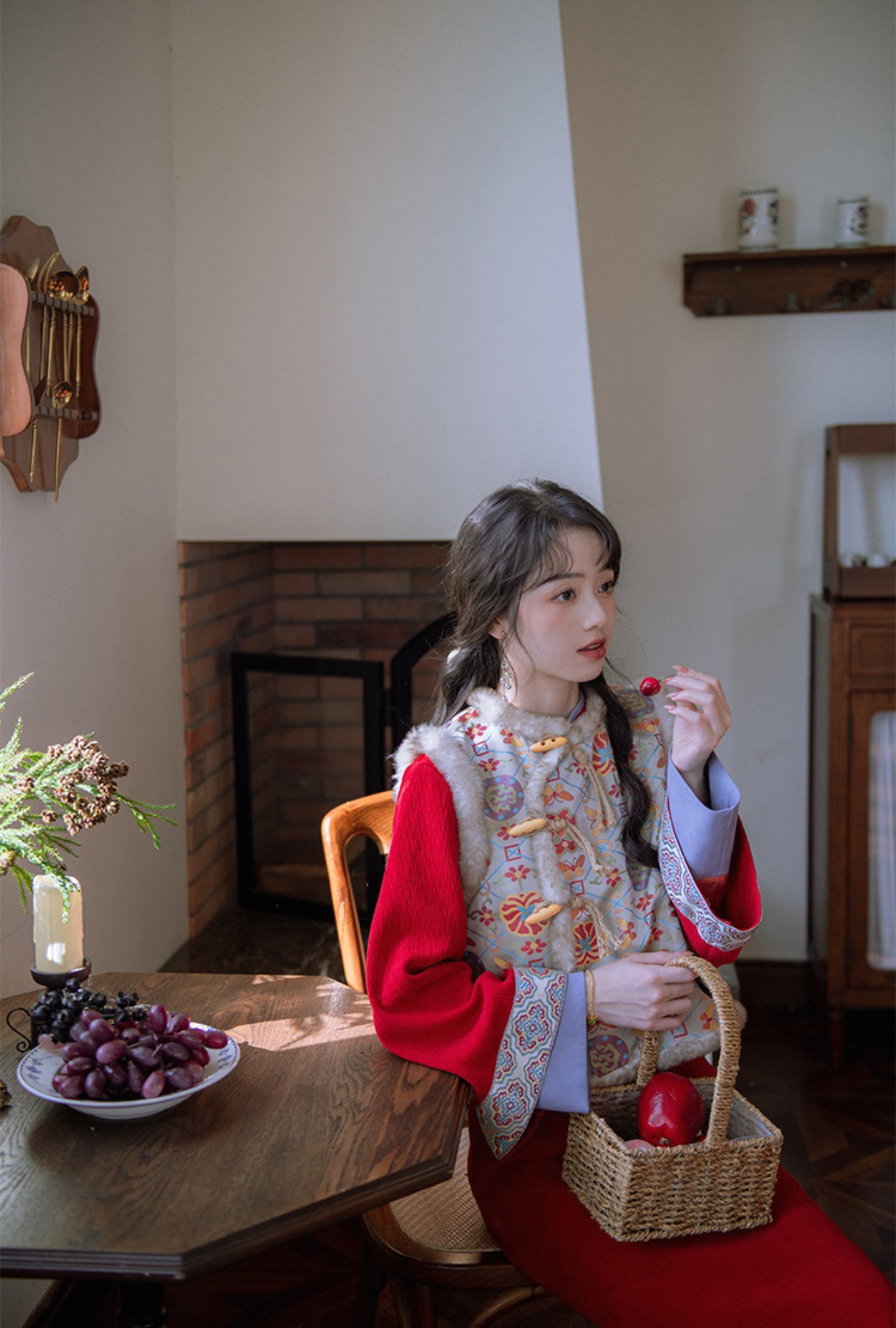 新中式红色旗袍马甲两件套女冬季新款加厚长袖复古国风过年拜年服