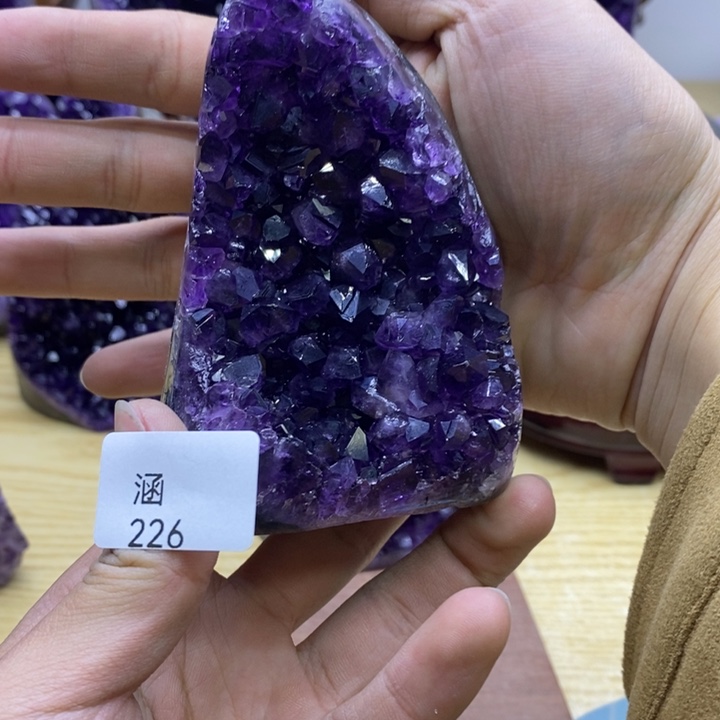 紫晶大型摆件（非配饰）未镶嵌