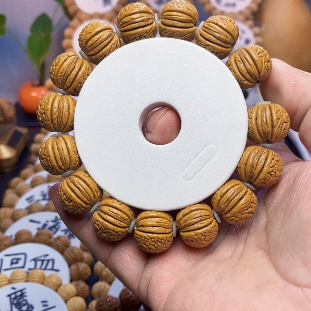 【闪购商品】越***河桃核雕刻手串手链