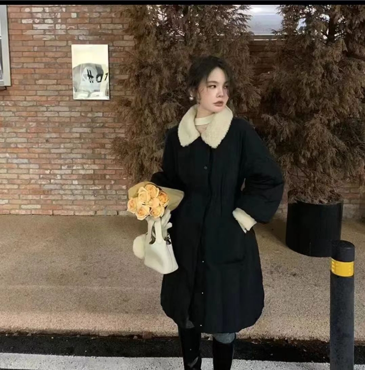 【如奕】新款大朵白鸭绒羊羔毛拼接中长款腰间抽绳白鸭绒羽绒服
