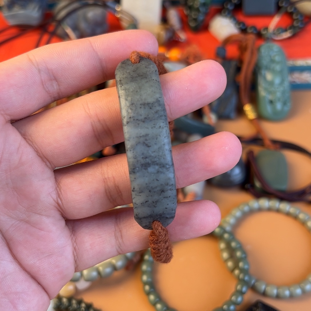 和田玉手链未镶嵌戏***豆