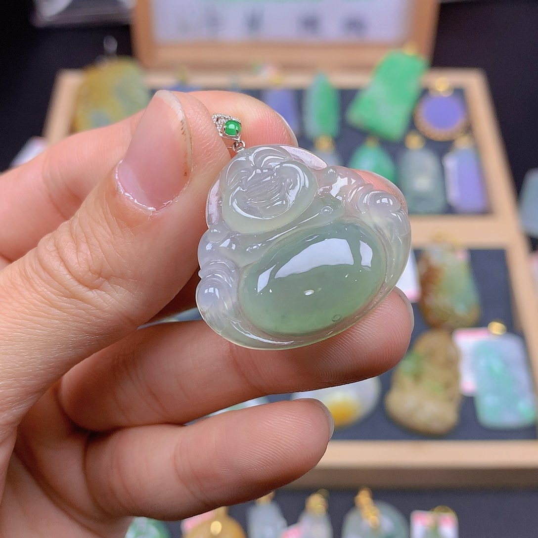 翡翠颈饰18K金镶嵌翡翠