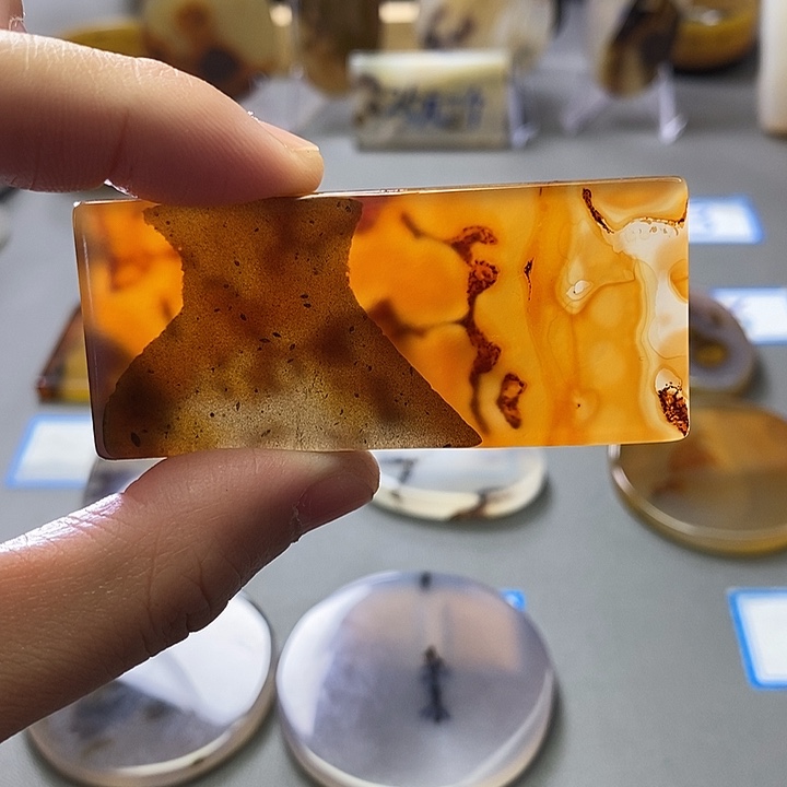 雅***室玛瑙/玉髓未镶嵌珠宝半成品有扣