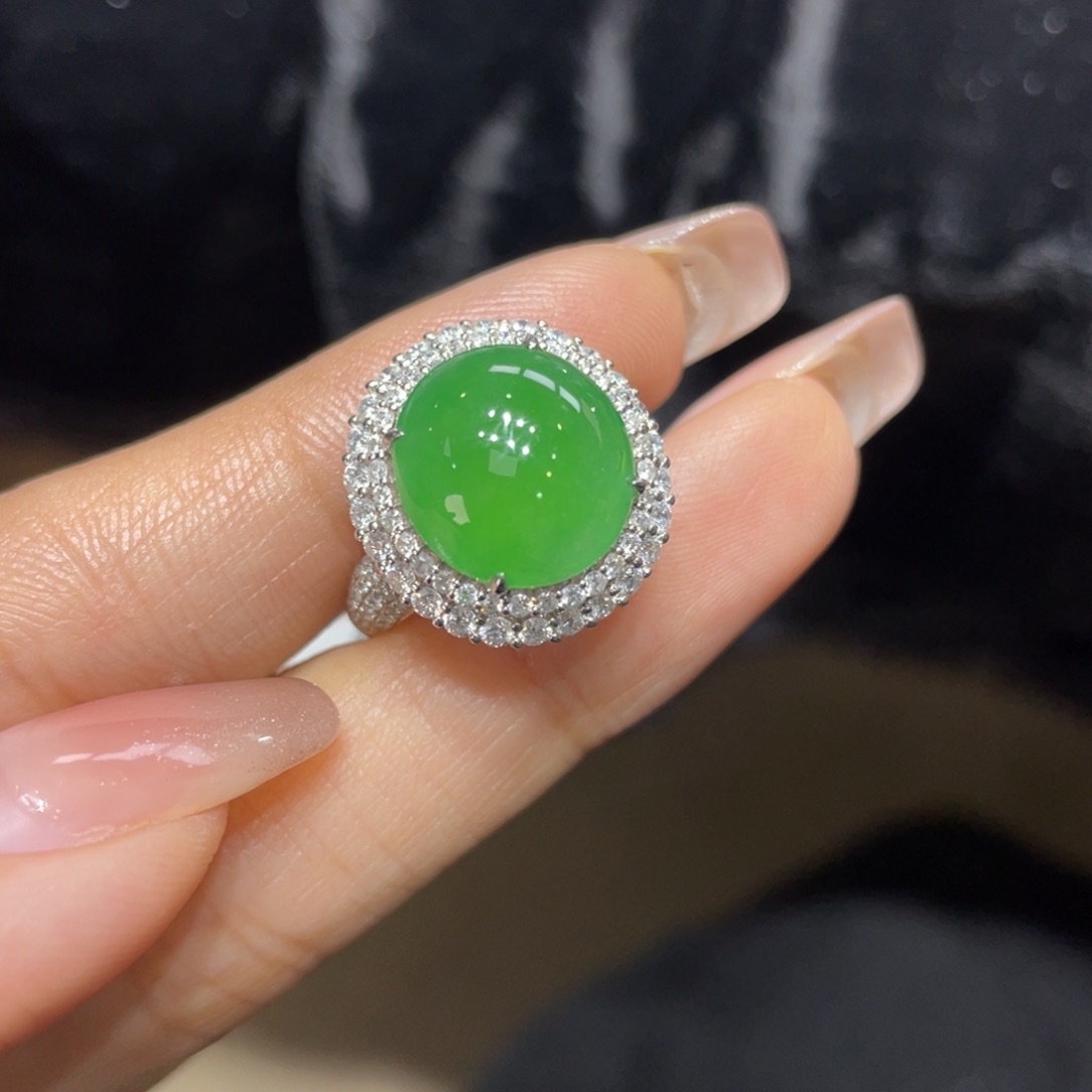 翡翠颈饰18K金镶嵌天然缅甸翡翠