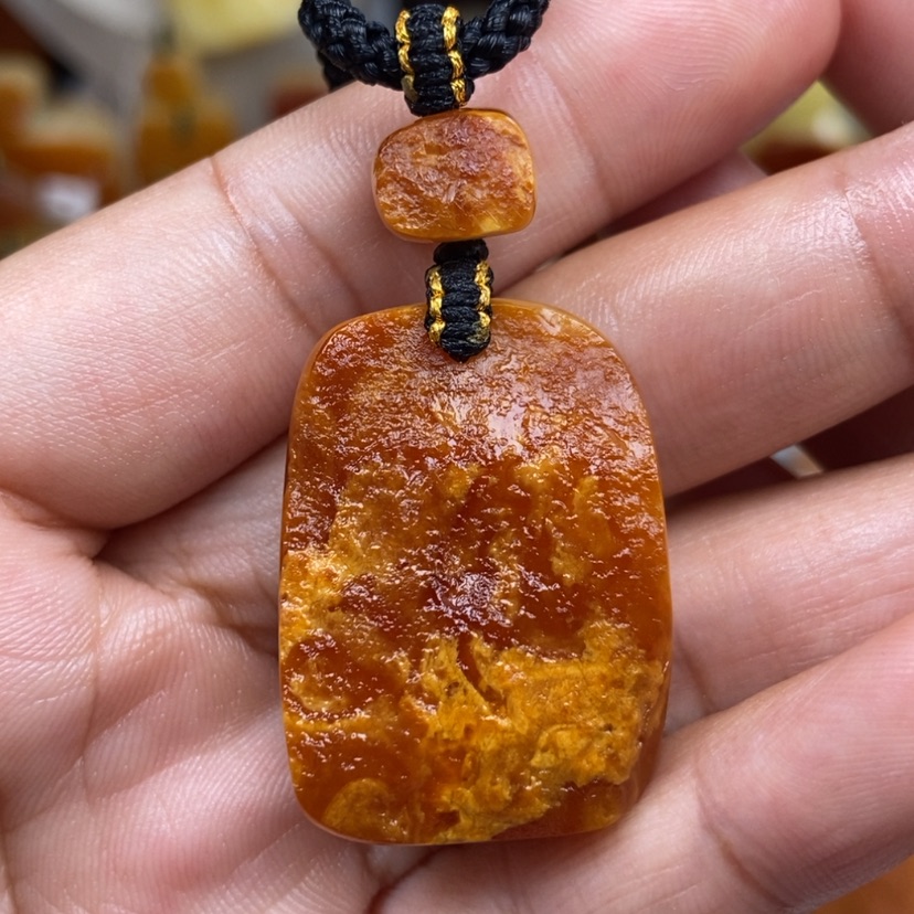 【闪购商品】琥珀颈饰未镶嵌