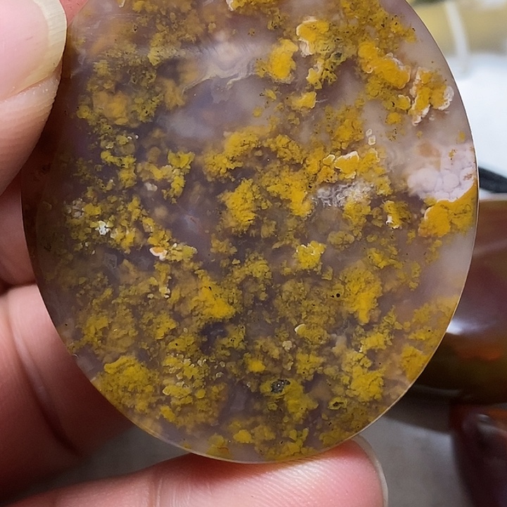 挣***猬玛瑙/玉髓未镶嵌吊坠(赠链)