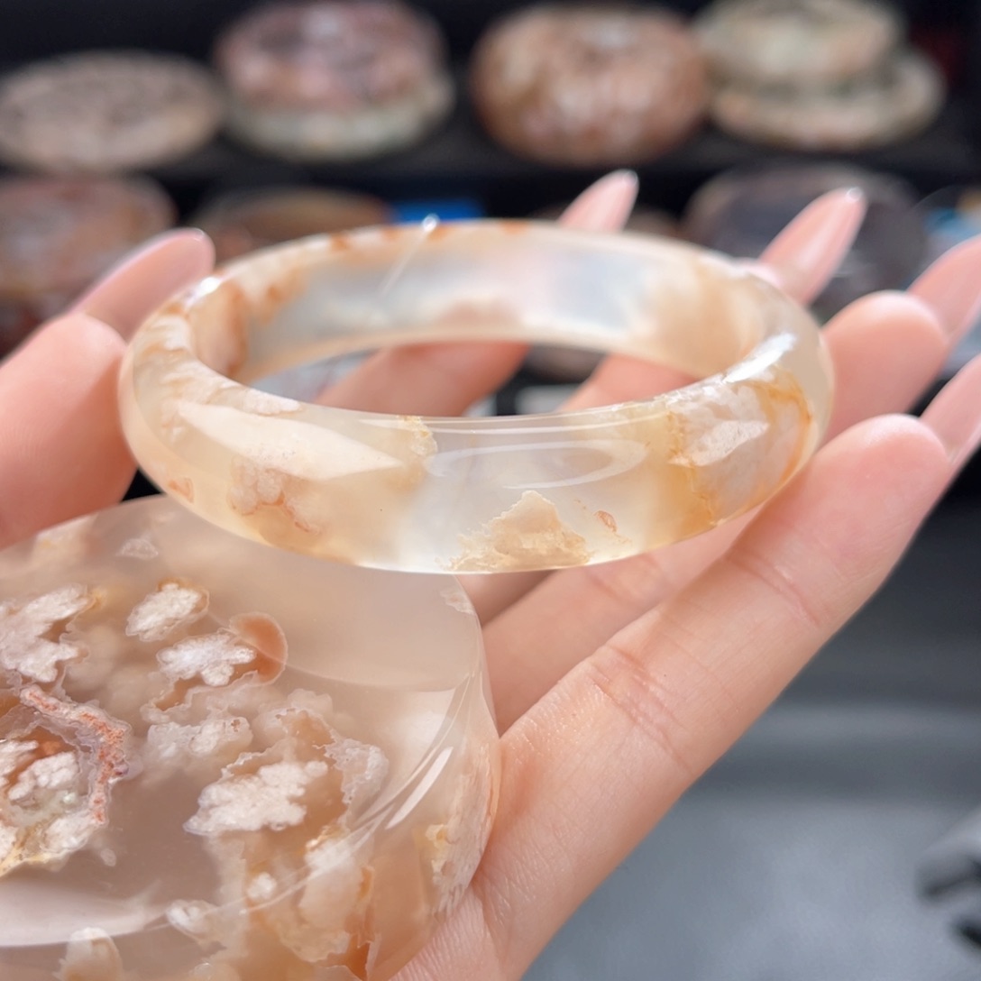 石英质玉手镯未镶嵌57