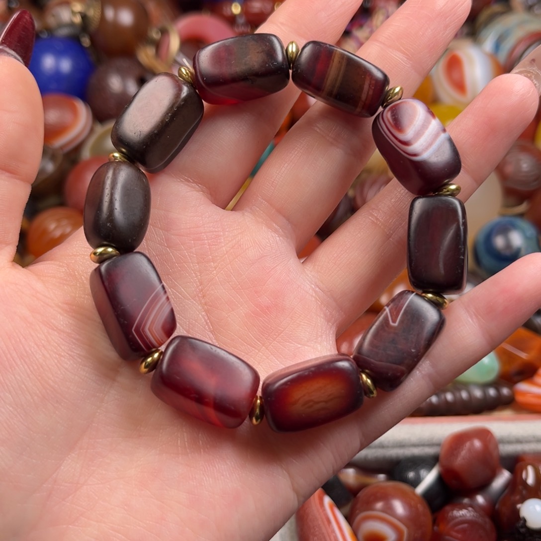 玛瑙/玉髓颈饰未镶嵌