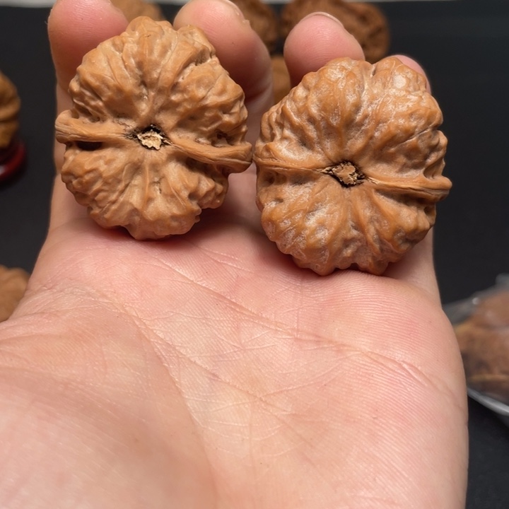 吊坠文玩核桃把玩文玩核桃蛤蟆头边36肚38