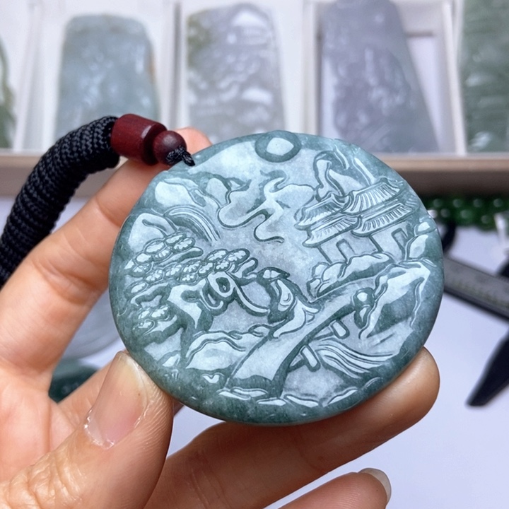 翡翠未镶嵌颈饰翡翠