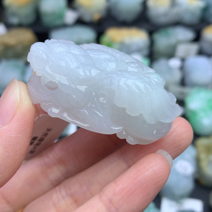 翡翠颈饰未镶嵌天然缅甸A货翡翠貔貅吊坠