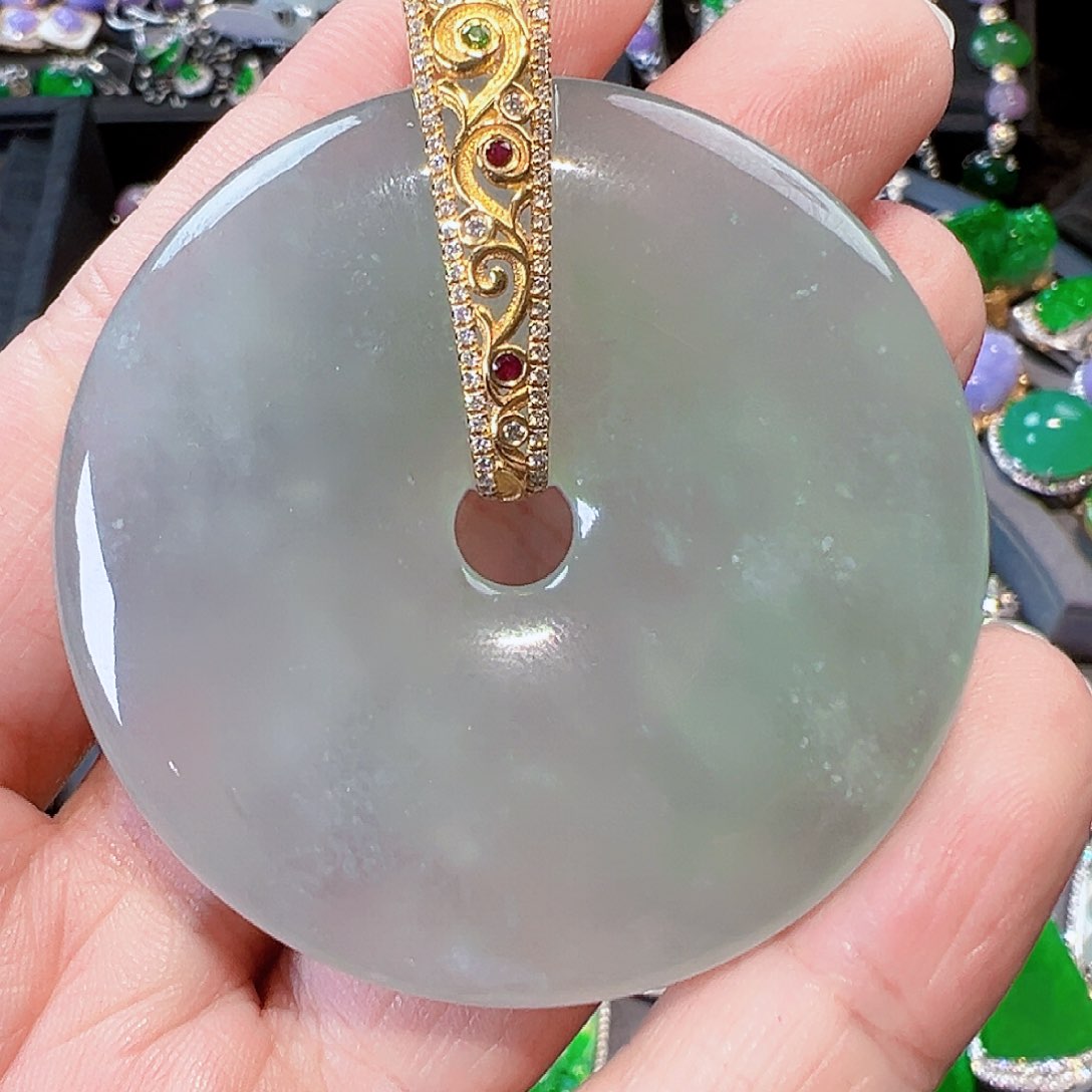 翡翠颈饰18K金镶嵌签收后24小时鉴赏期