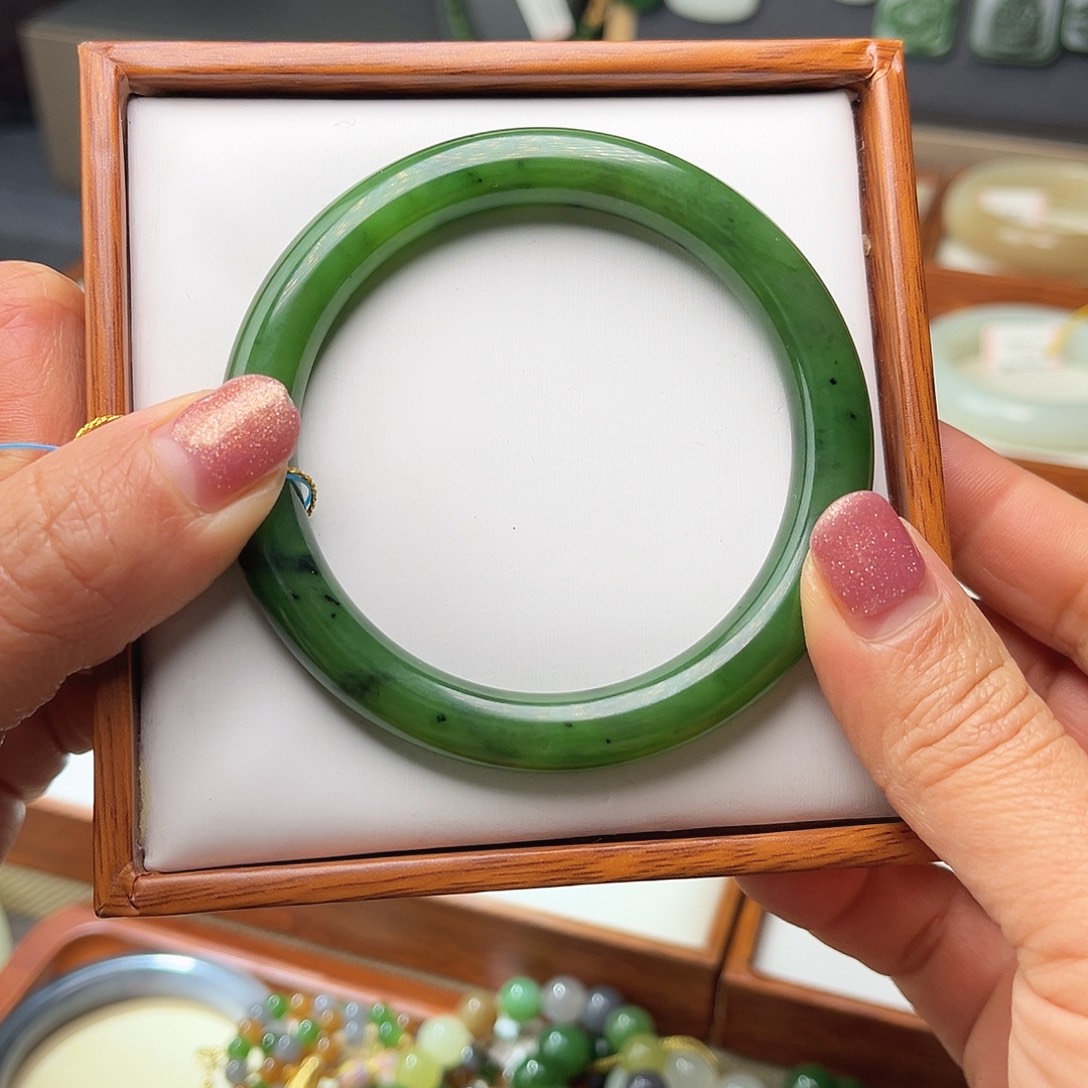 和田玉未镶嵌手镯57.9